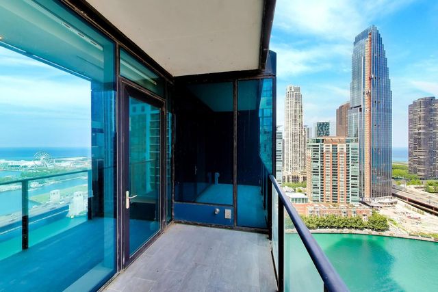 363 E Wacker Drive 1908, Chicago, IL 60601