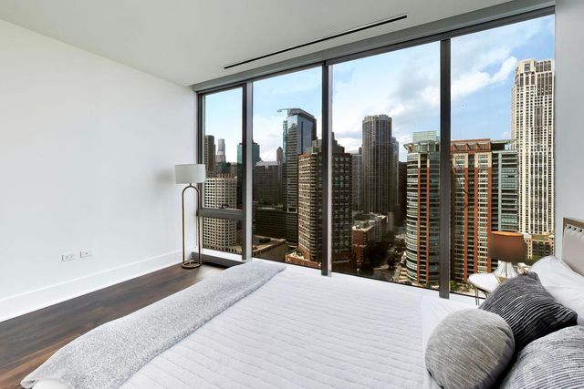363 E Wacker Drive 1908, Chicago, IL 60601