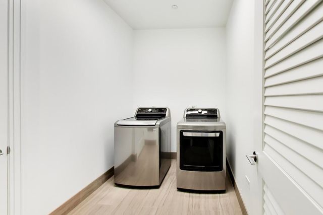 363 E Wacker Drive 1908, Chicago, IL 60601