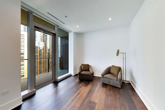 363 E Wacker Drive 1908, Chicago, IL 60601