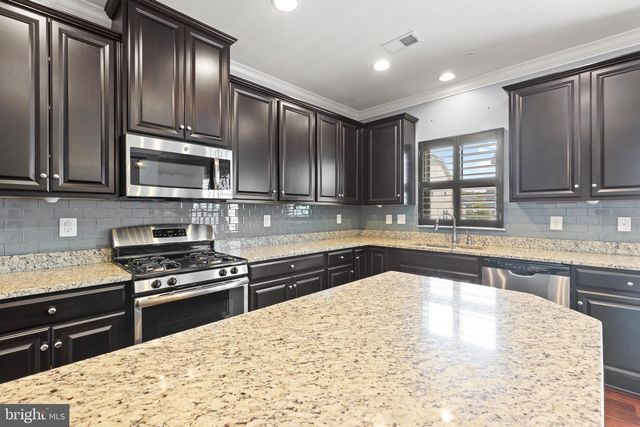 7965 TRAILVIEW XING, Glen Burnie, MD 21060