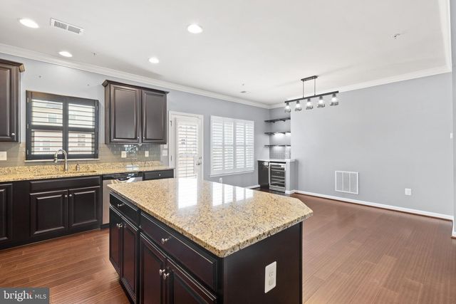 7965 TRAILVIEW XING, Glen Burnie, MD 21060