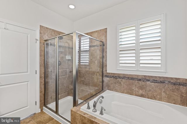 7965 TRAILVIEW XING, Glen Burnie, MD 21060