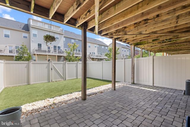 7965 TRAILVIEW XING, Glen Burnie, MD 21060