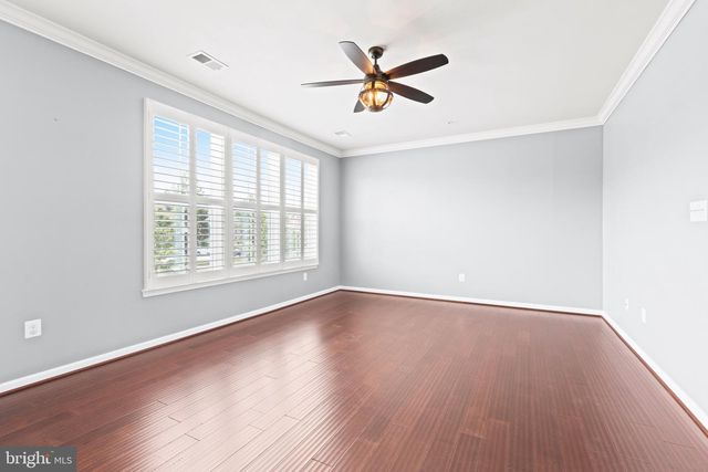 7965 TRAILVIEW XING, Glen Burnie, MD 21060