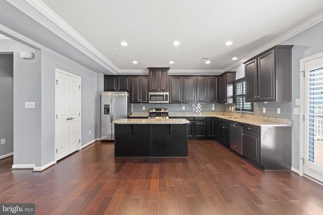 7965 TRAILVIEW XING, Glen Burnie, MD 21060