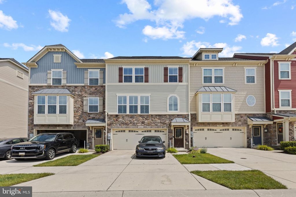 7965 TRAILVIEW XING, Glen Burnie, MD 21060