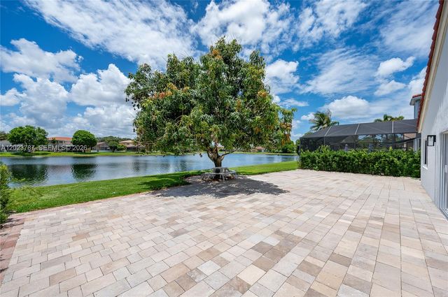 1601 SW 106th Ter, Davie, FL 33324