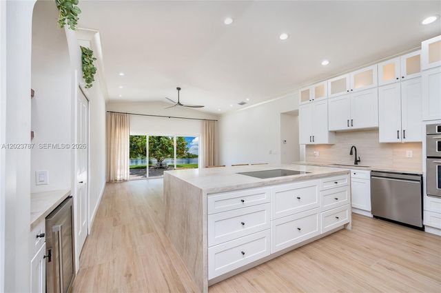 1601 SW 106th Ter, Davie, FL 33324