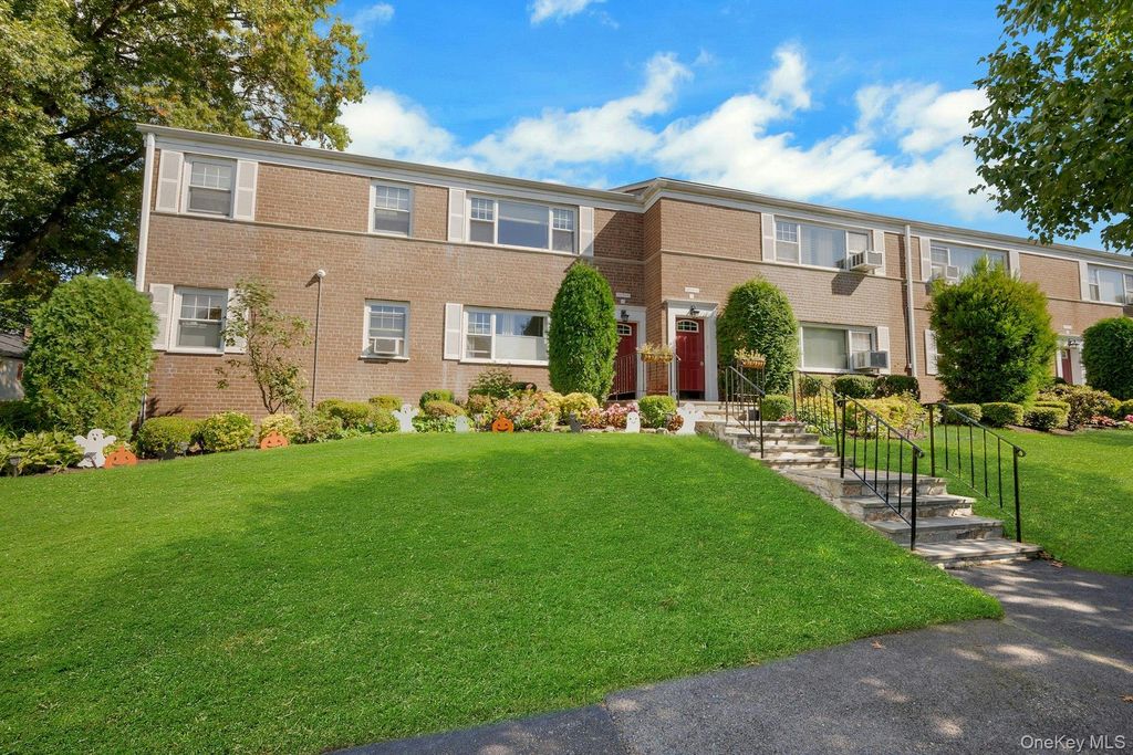 11 Westview Avenue 1-1, White Plains, NY 10603 — exterior