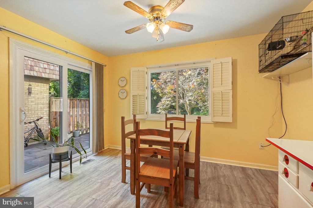 Image 15 of property listing at 9434 FERN HOLLOW WAY, Montgomery Village, MD 20886