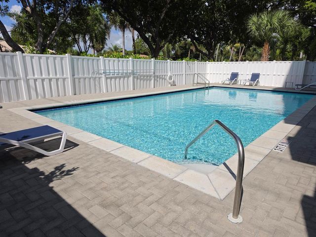 6000 NE 22nd Way 3g, Fort Lauderdale, FL 33308