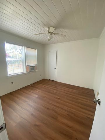 2811 Sand Dunes Dr Apt 1, Myrtle Beach, SC 29577