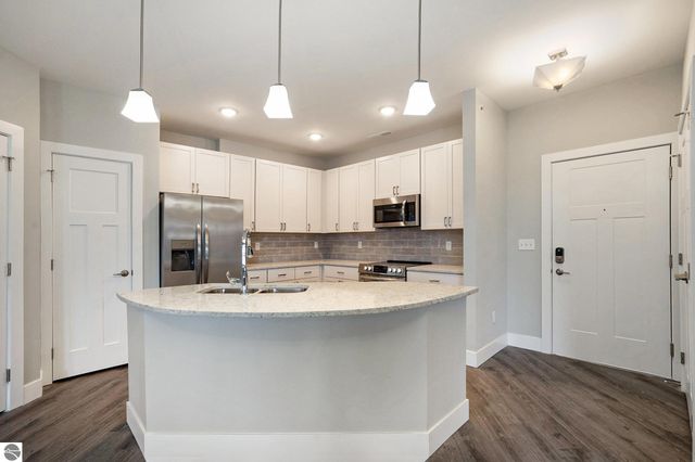 309 W Front Street, Traverse City, MI 49684