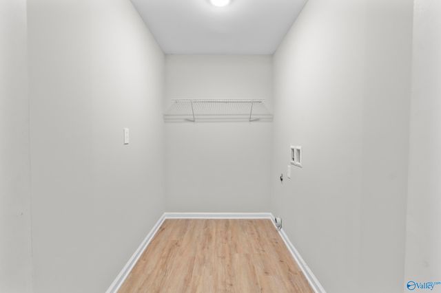 301 NW Holloway Street, Hartselle, AL 35640