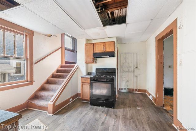 195 Eason Street, Highland Park, MI 48203