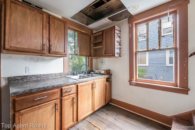 195 Eason Street, Highland Park, MI 48203