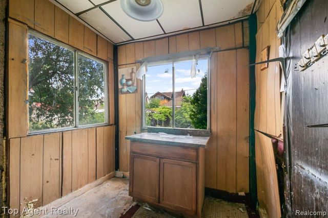 195 Eason Street, Highland Park, MI 48203