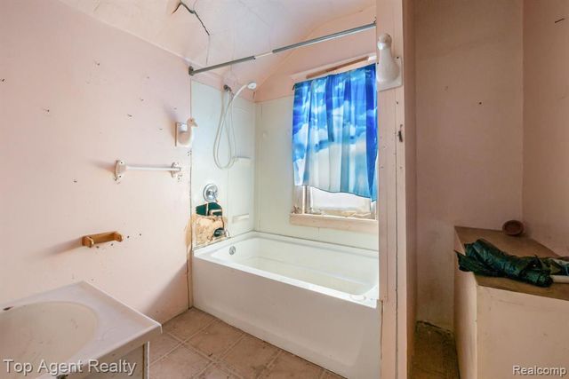 195 Eason Street, Highland Park, MI 48203
