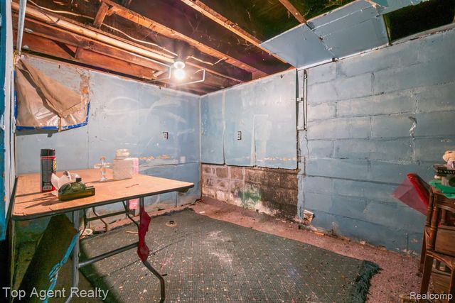 195 Eason Street, Highland Park, MI 48203