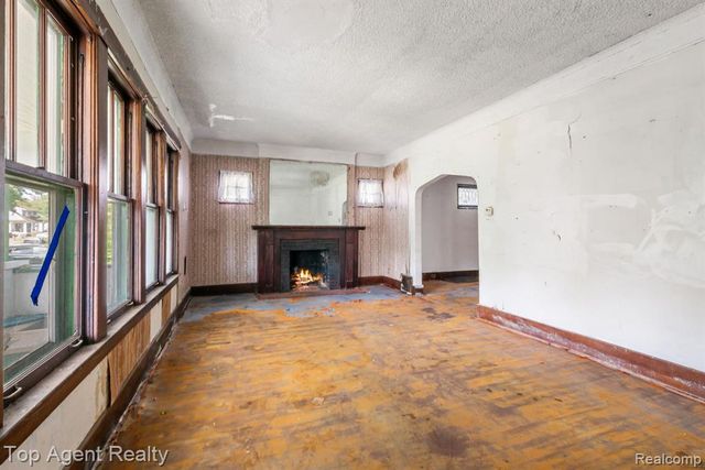 195 Eason Street, Highland Park, MI 48203