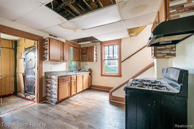195 Eason Street, Highland Park, MI 48203