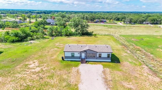 189 Luna CT, Dale, TX 78616