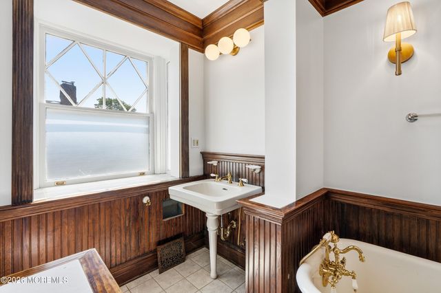 211 Cedar Avenue, Allenhurst, NJ 07711