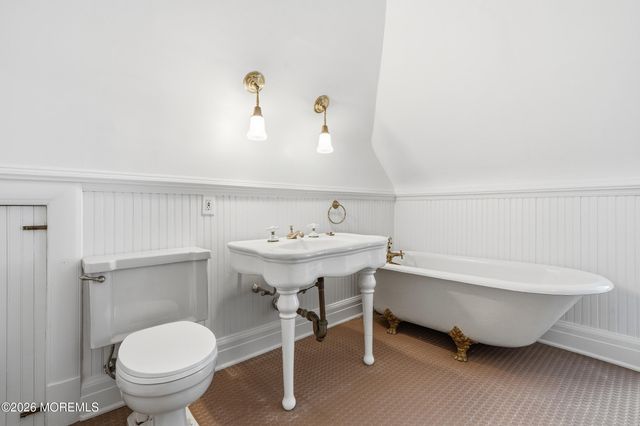 211 Cedar Avenue, Allenhurst, NJ 07711