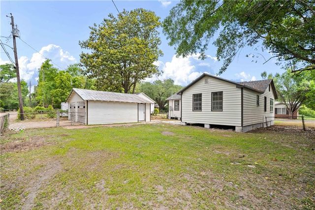 314 Court Street, Chickasaw, AL 36611
