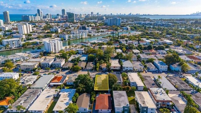 775 81st St, Miami Beach, FL 33141