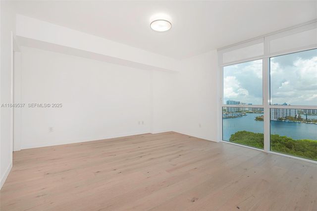 400 Sunny Isles Boulevard 1819 ONE LEVEL, Sunny Isles Beach, FL 33160