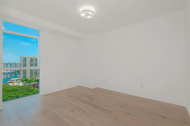 400 Sunny Isles Boulevard 1819 ONE LEVEL, Sunny Isles Beach, FL 33160
