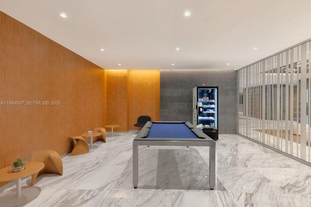 400 Sunny Isles Boulevard 1819 ONE LEVEL, Sunny Isles Beach, FL 33160
