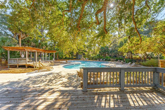 59 Carnoustie Rd Apt 291, Hilton Head Island, SC 29928