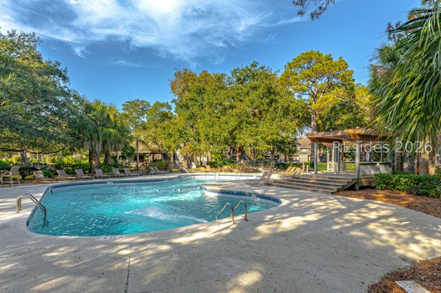 59 Carnoustie Rd Apt 291, Hilton Head Island, SC 29928