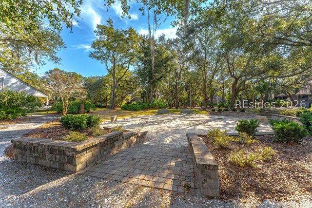 59 Carnoustie Rd Apt 291, Hilton Head Island, SC 29928