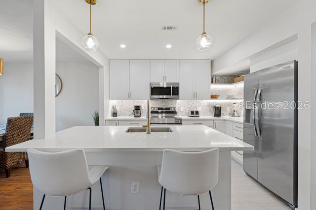 59 Carnoustie Rd Apt 291, Hilton Head Island, SC 29928