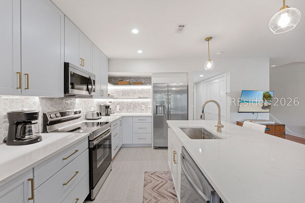 59 Carnoustie Rd Apt 291, Hilton Head Island, SC 29928