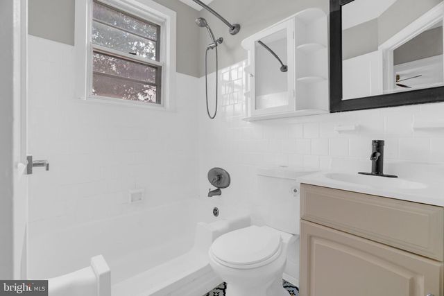 2407 18TH ST SE, Washington, DC 20020
