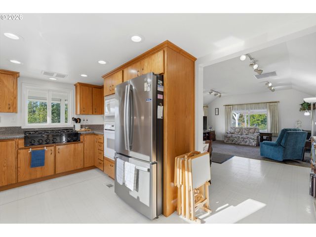 2840 Nw PHILLIPS Rd, Gaston, OR 97119