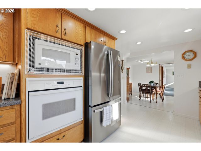 2840 Nw PHILLIPS Rd, Gaston, OR 97119