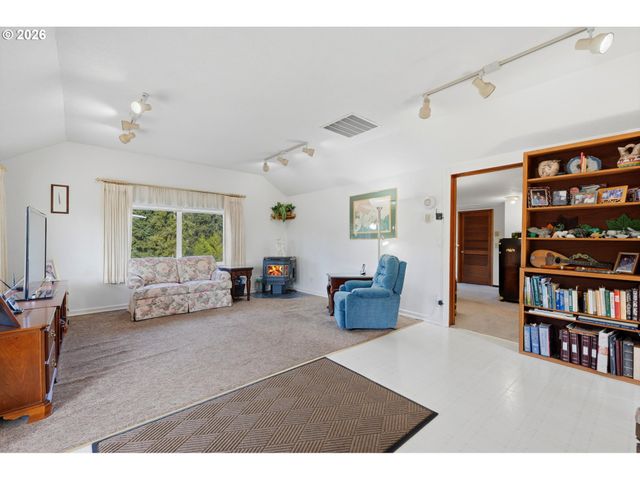 2840 Nw PHILLIPS Rd, Gaston, OR 97119
