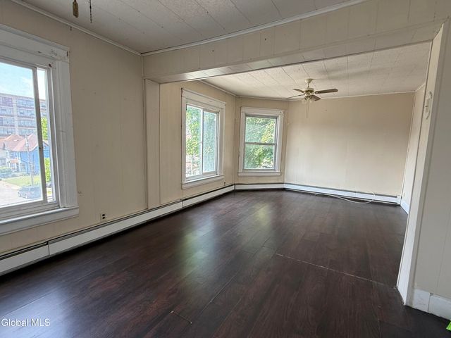 318 E Main Street, Amsterdam, NY 12010