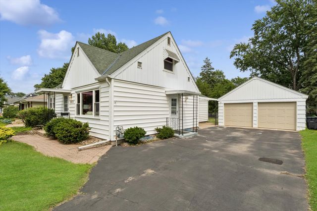 6839 10th Avenue S, Richfield, MN 55423