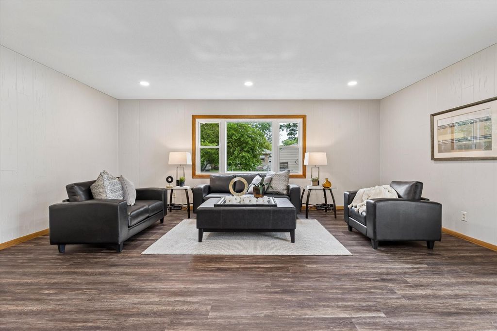 6839 10th Avenue S, Richfield, MN 55423
