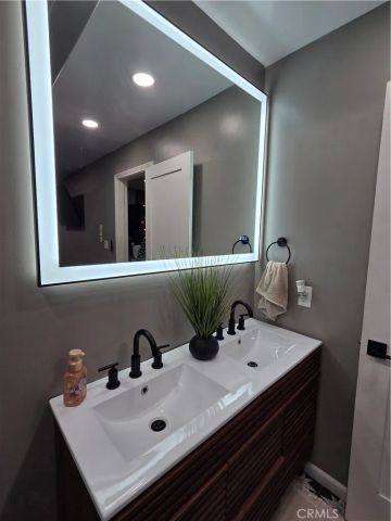 651 RECORD, East Los Angeles, CA 90023