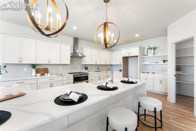 47 Top Rail Trail, Penrose, CO 81240