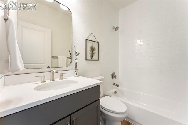 47 Top Rail Trail, Penrose, CO 81240