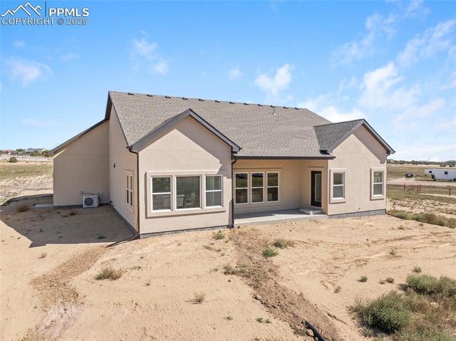 47 Top Rail Trail, Penrose, CO 81240